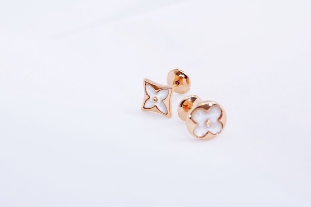 [CharmAmor]STAR AND SUN PINK GOLD MOP STUD EARRINGS
