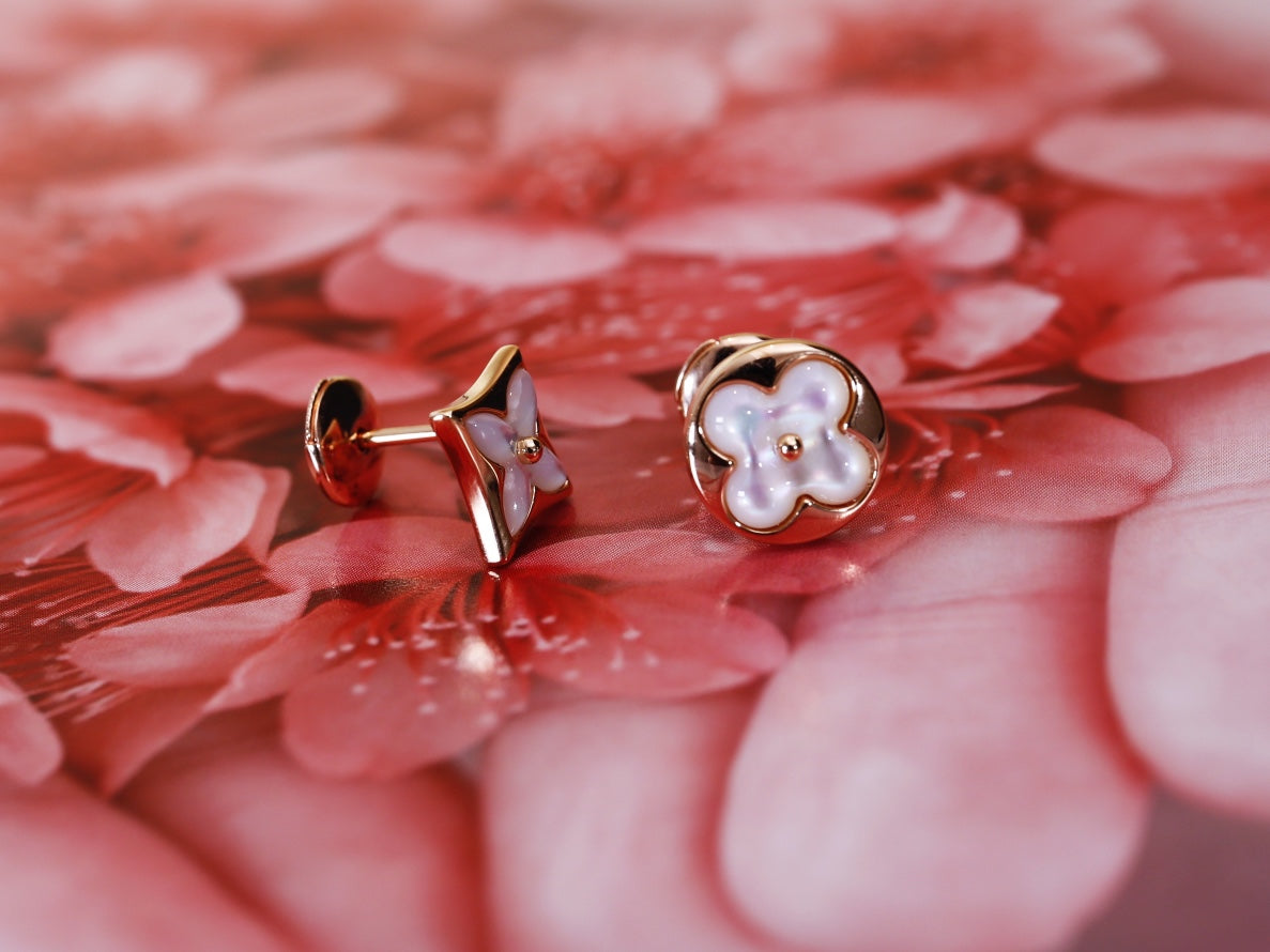 [CharmAmor]STAR AND SUN PINK GOLD MOP STUD EARRINGS