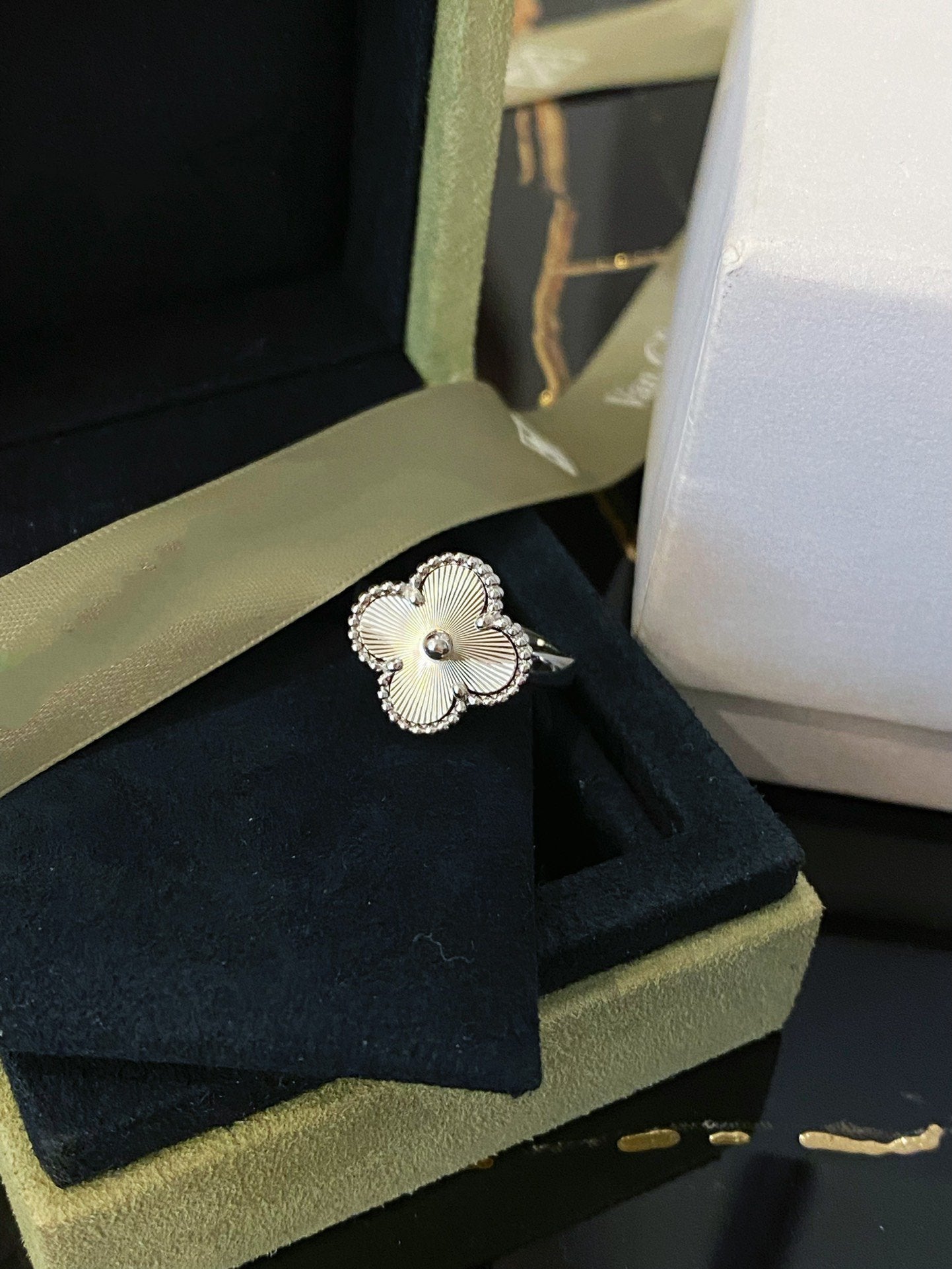 [CharmAmor]CLOVER SILVER RING