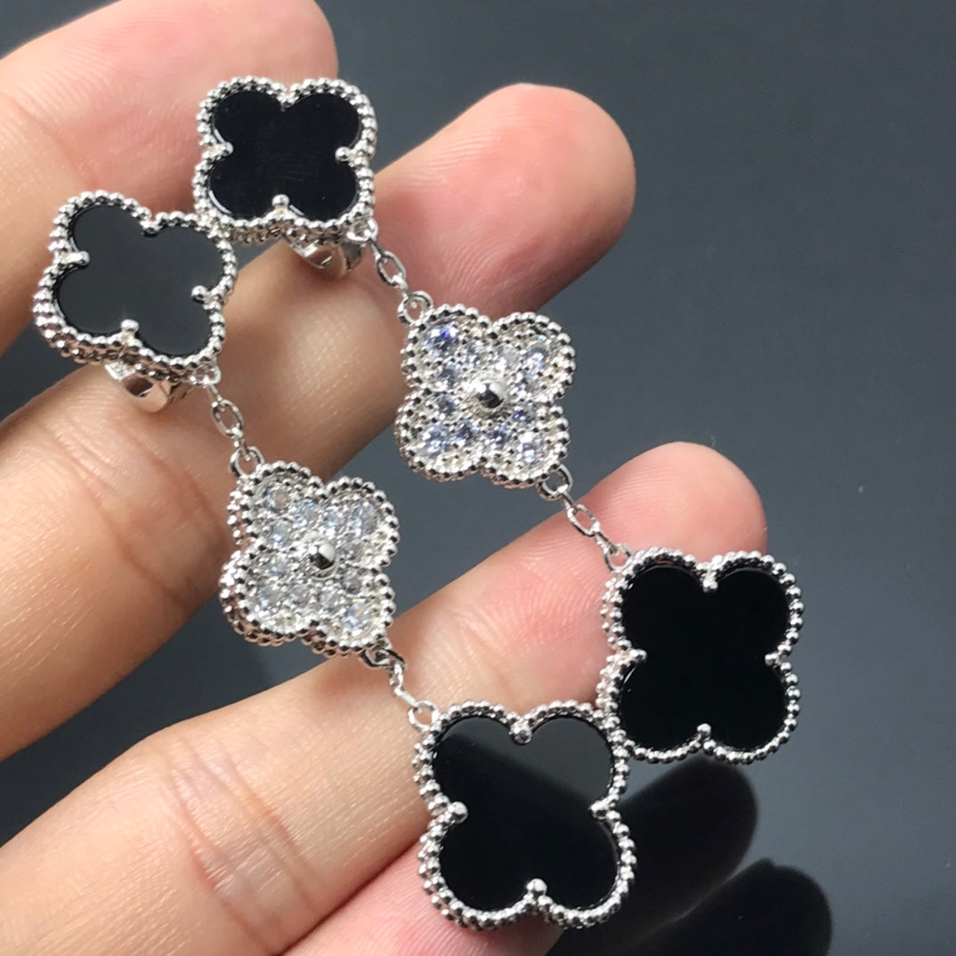 [CharmAmor]CLOVER 3 MOTIF DIAMOND ONYX SILVER EARRINGS