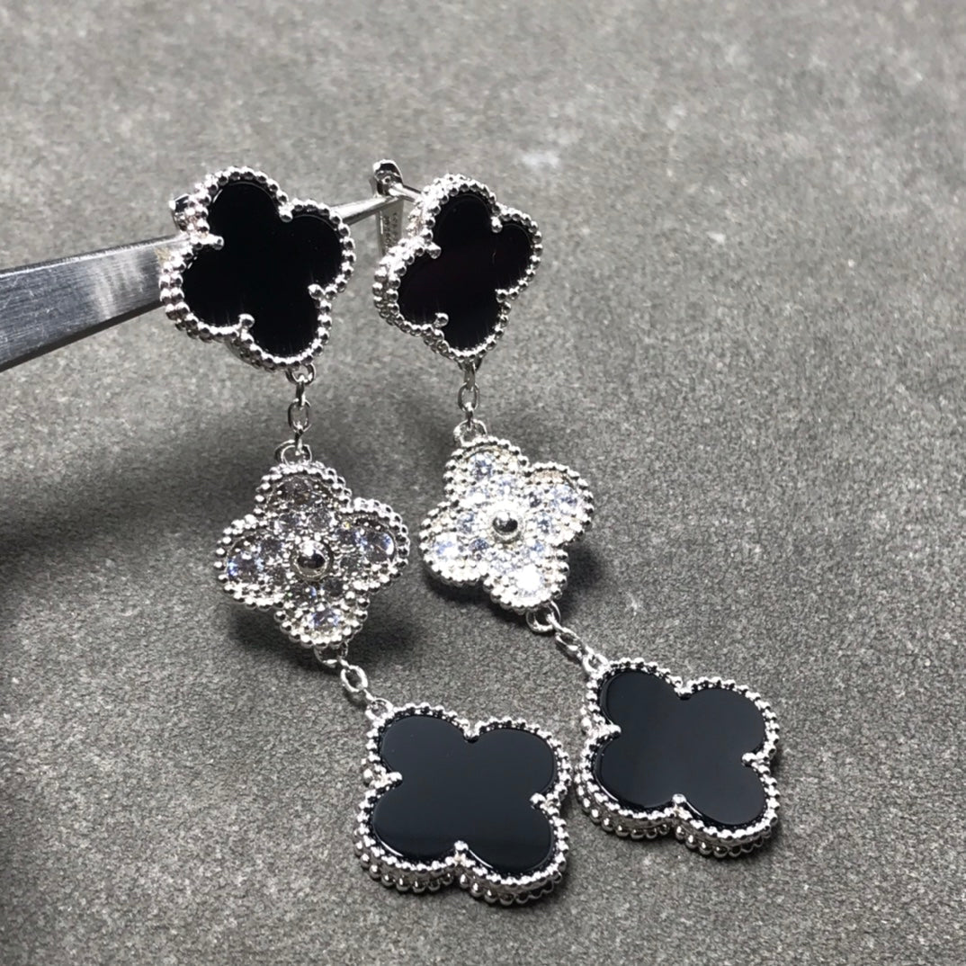 [CharmAmor]CLOVER 3 MOTIF DIAMOND ONYX SILVER EARRINGS