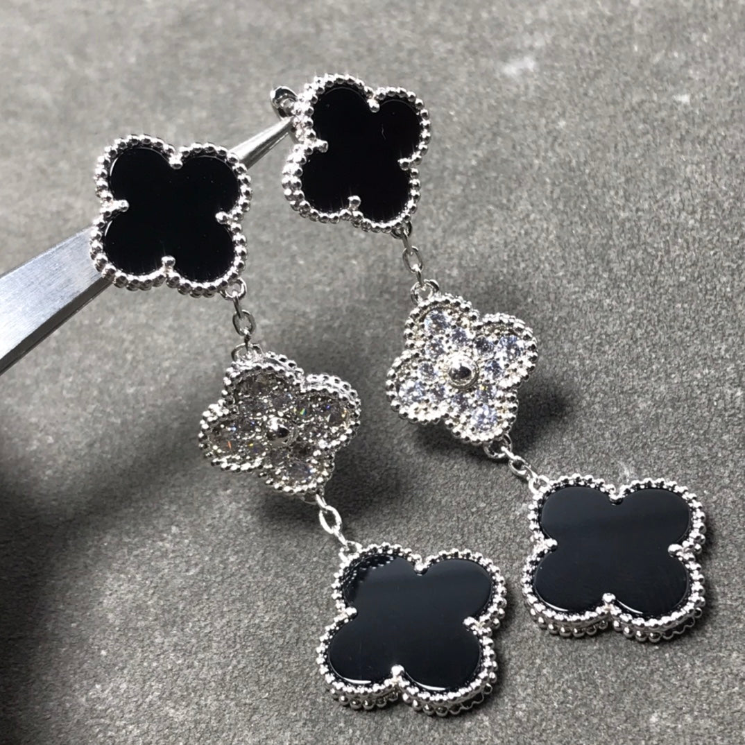 [CharmAmor]CLOVER 3 MOTIF DIAMOND ONYX SILVER EARRINGS