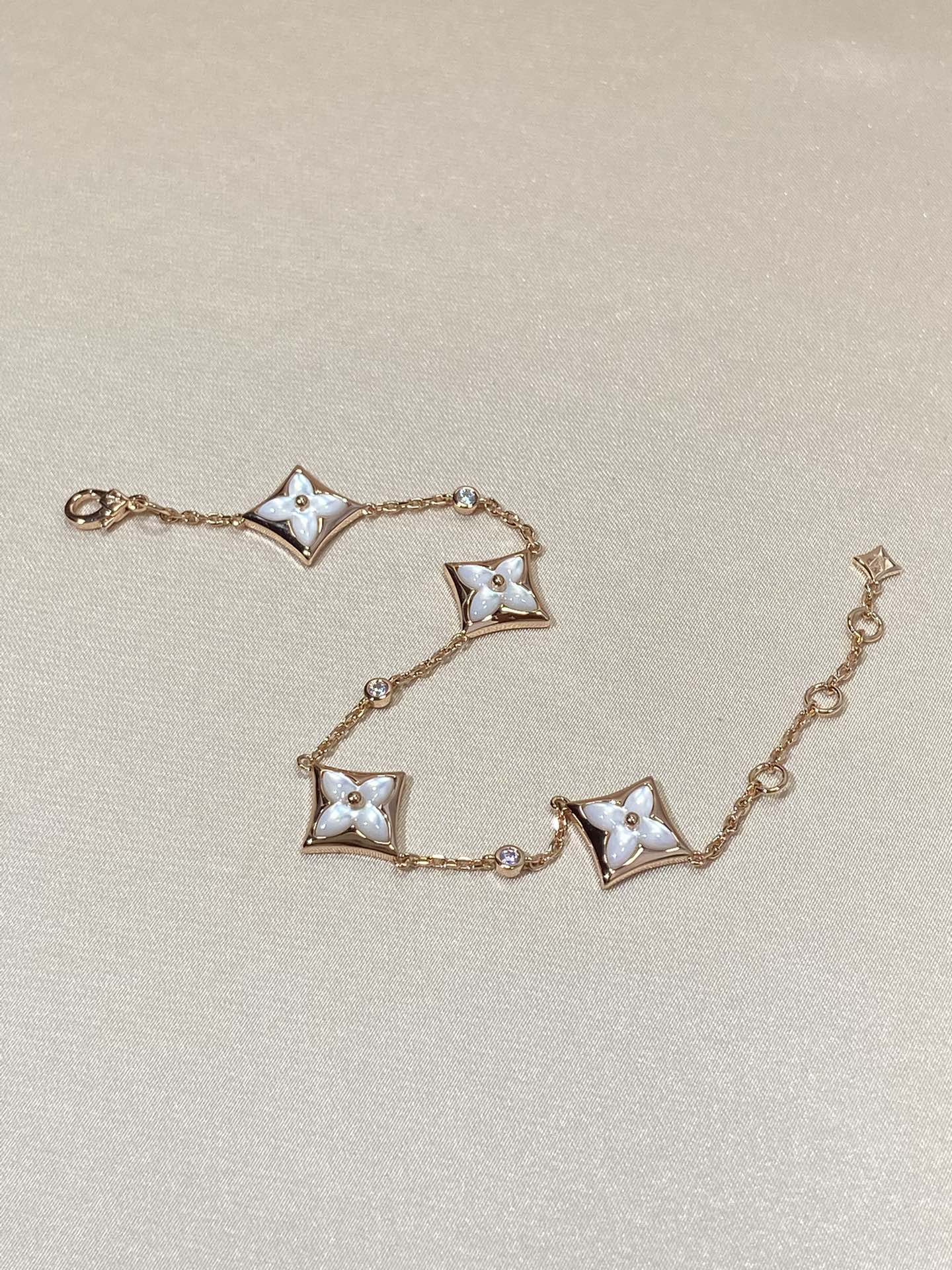 [CharmAmor]STAR 4 MOTIF MOP DIAMOND PINK GOLD BRACELET