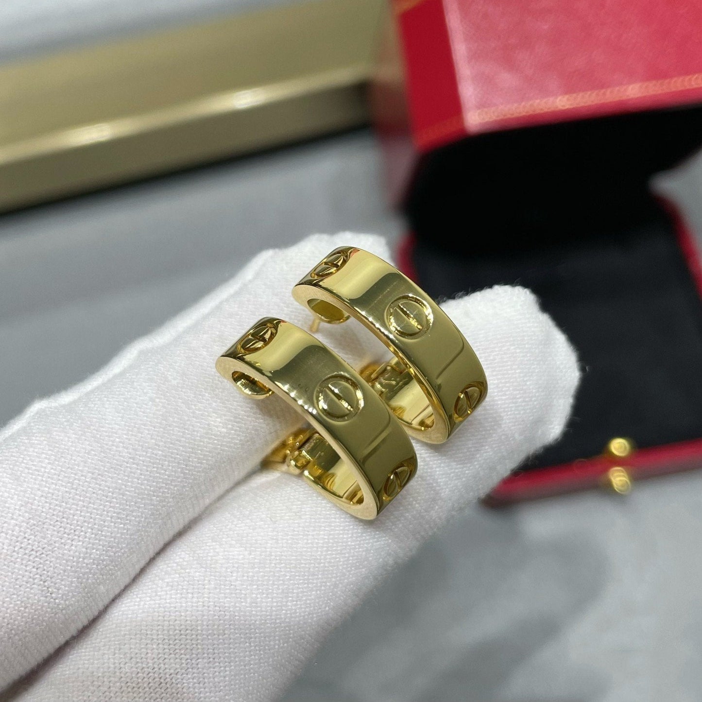 [CharmAmor]LOVE 5.5MM EARRINGS