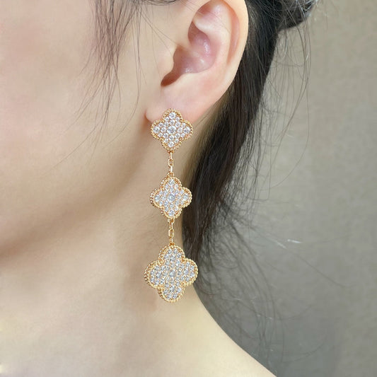 [CharmAmor]CLOVER 3 MOTIFS DIAMOND PAVED ROSE GOLD EARRINGS