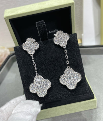 [CharmAmor]CLOVER 2 MOTIFS DIAMOND PAVED SILVER EARRINGS