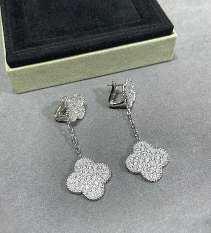 [CharmAmor]CLOVER 2 MOTIFS DIAMOND PAVED SILVER EARRINGS