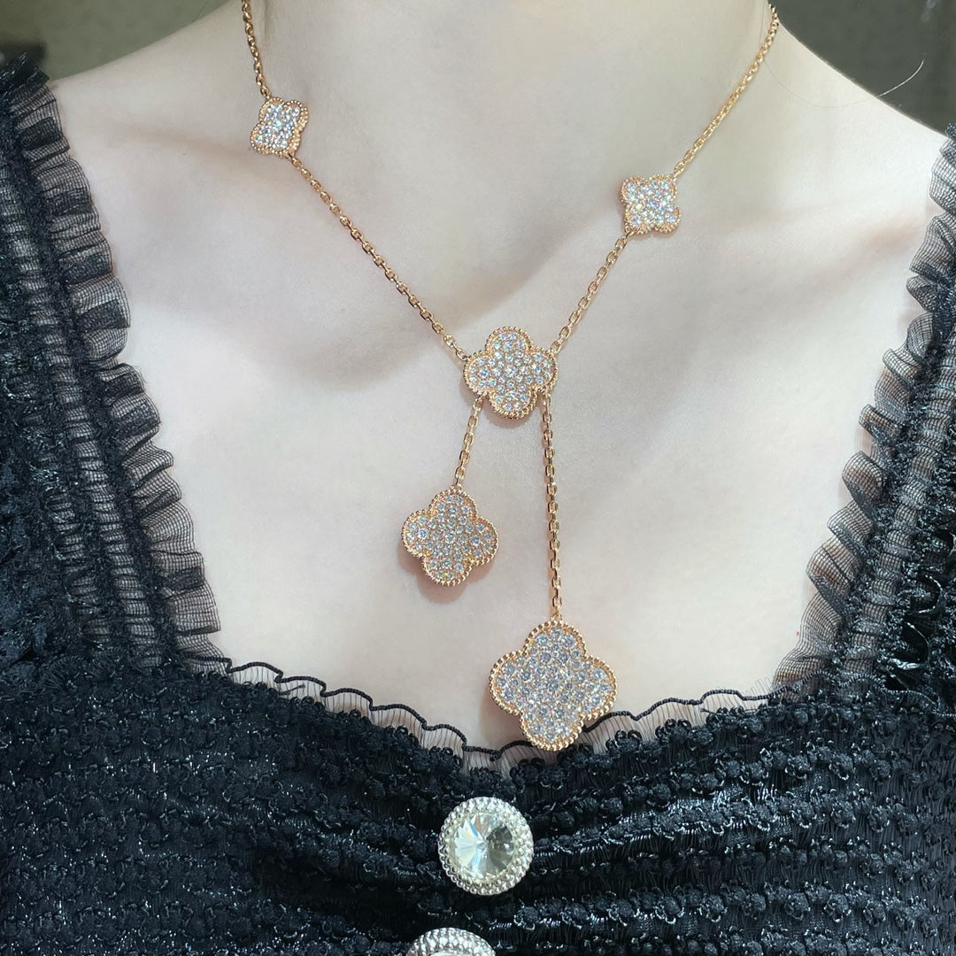 [CharmAmor]CLOVER 6 MOTIF DIAMOND PAVED NECKLACE