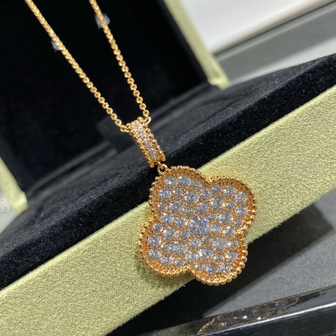 [CharmAmor]CLOVER 25MM LARGE PEDANT DIAMOND PAVED LONG NECKLACE