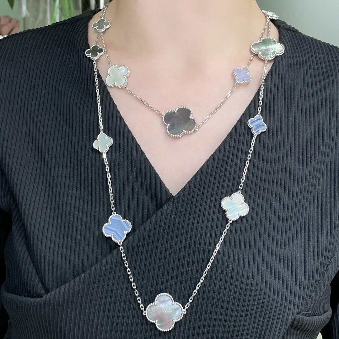 [CharmAmor]CLOVER 16 MOTIF CHALCEDONY MOP SILVER NECKLACE