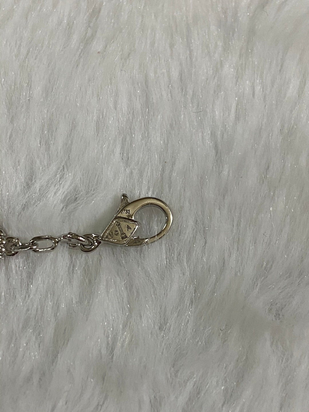 [CharmAmor]CLOVER 1 MOTIF PIETERSITE BRACELET