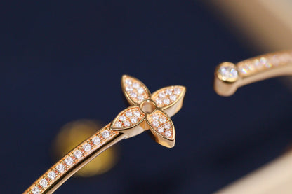 [CharmAmor]IDYLLE PINK GOLD OPEN BRACELET DIAMOND PAVED
