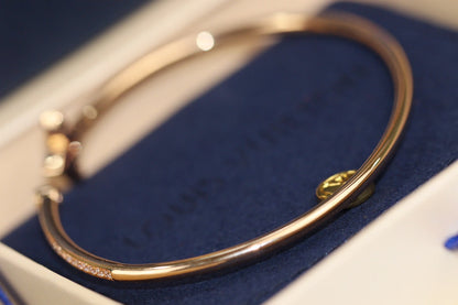 [CharmAmor]IDYLLE PINK GOLD OPEN BRACELET DIAMOND PAVED