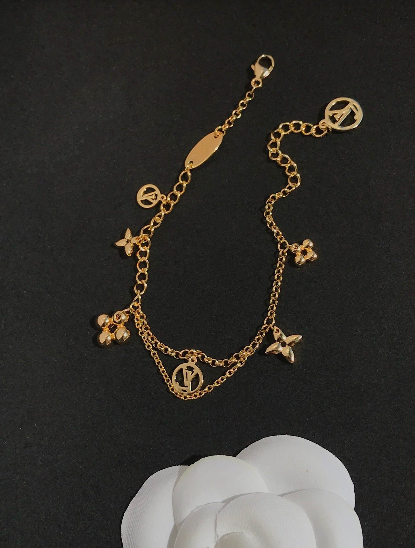 [CharmAmor]BLOOMING PINK GOLD MOP BRACELET
