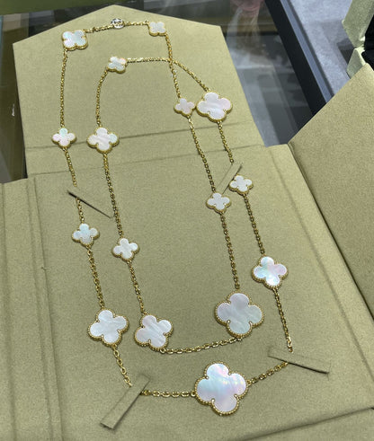 [CharmAmor]CLOVER 16 MOTIF WHITE MOP GOLD NECKLACE