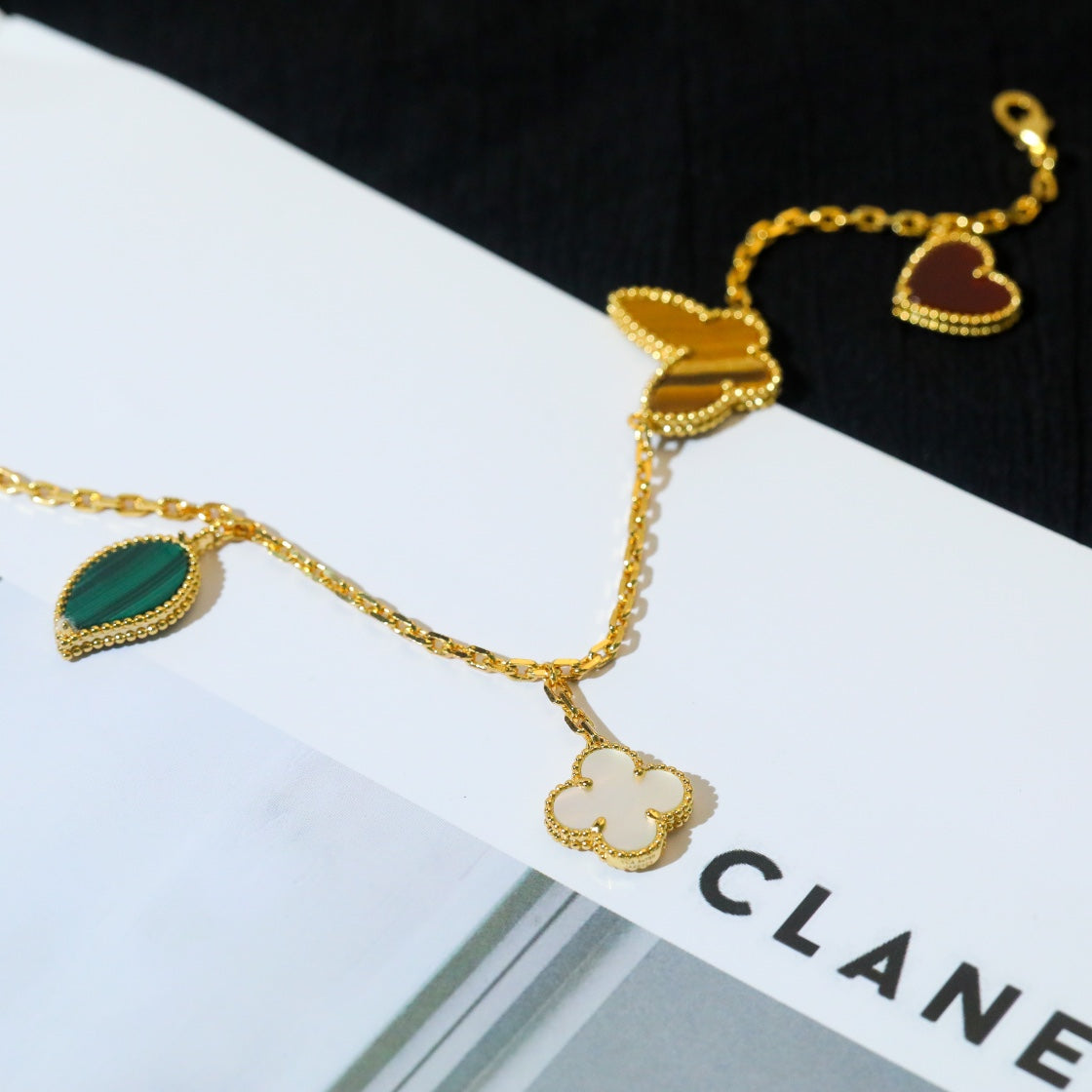 [CharmAmor]LUCKY SPRING 5 MOTIF GOLD BRACELET