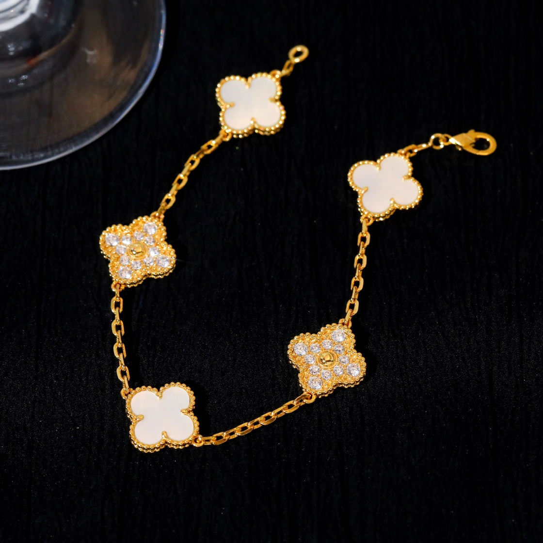 [CharmAmor]CLOVER BRACELET 5 MOTIF WHITE MOP DIAMOND