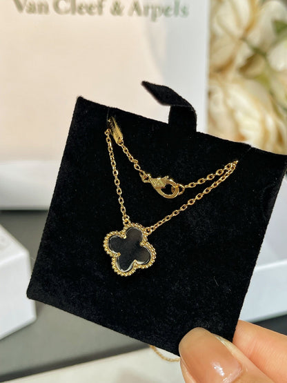 [CharmAmor]CLOVER ROCK CRYSTAL ROSE GOLD NECKLACE