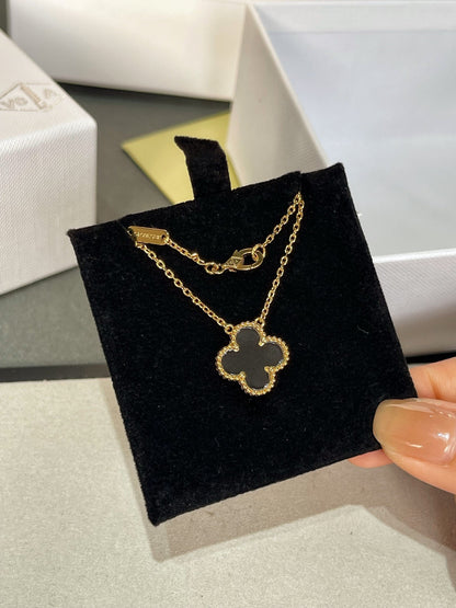 [CharmAmor]CLOVER ROCK CRYSTAL ROSE GOLD NECKLACE