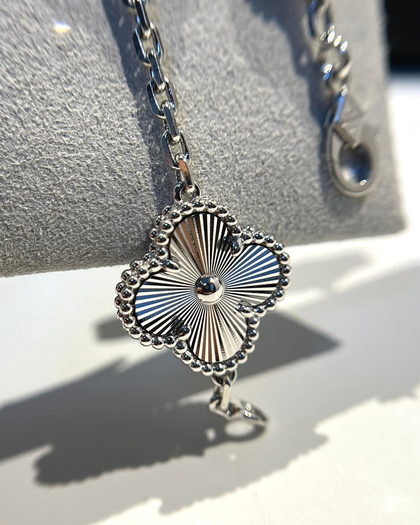 [CharmAmor]CLOVER 5 MOTIF SILVER DIAMOND BRACELET