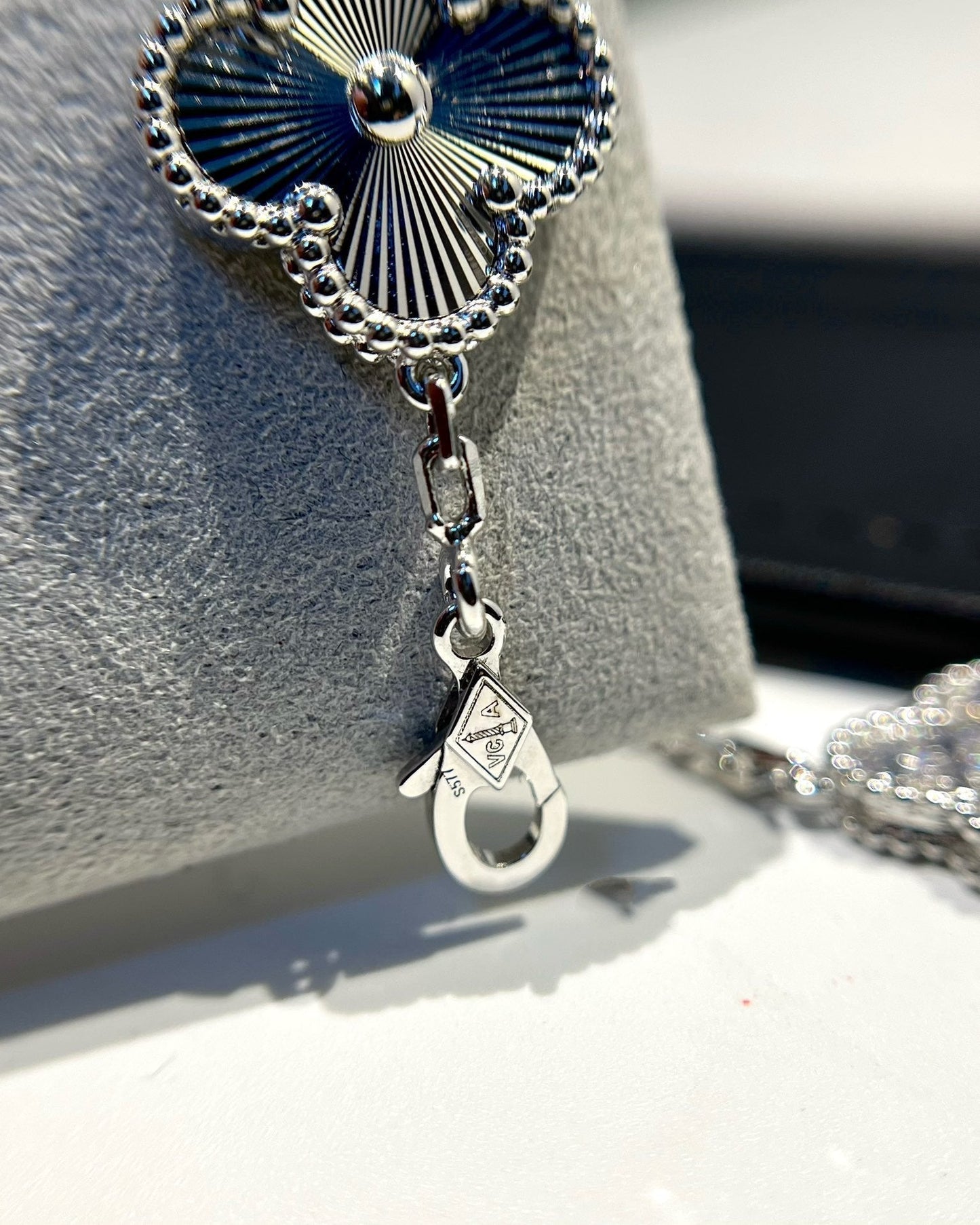 [CharmAmor]CLOVER 5 MOTIF SILVER DIAMOND BRACELET