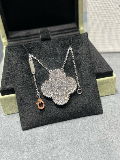[CharmAmor]CLOVER 25MM LARGE PENDANT DIAMOND PAVED SILVER NECKLACE