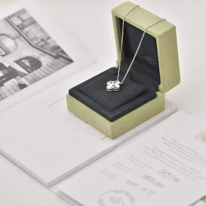 [CharmAmor]CLOVER  15MM DIAMOND LASER NECKLACE SILVER