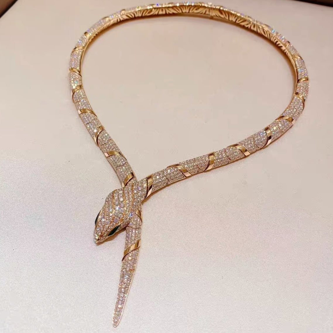 [CharmAmor]HAUTE COUTURE GOLD SERPENTI NECKLACE