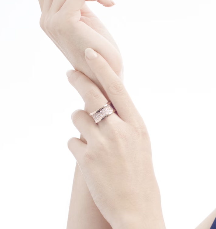 [CharmAmor]ZERO 1 WITH PAVED DIAMONDS ON THE SPIRAL RING