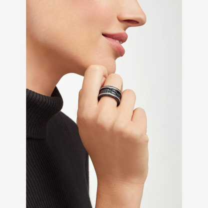 [CharmAmor]ZERO 1 ROCK FOUR-BAND BLACK CERAMIC WITH STUDDED SPIRAL AND PAVED DIAMONDS RING