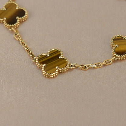 [CharmAmor] CLOVER 5 MOTIFS TIGER EYE BRACELET COLLECTION