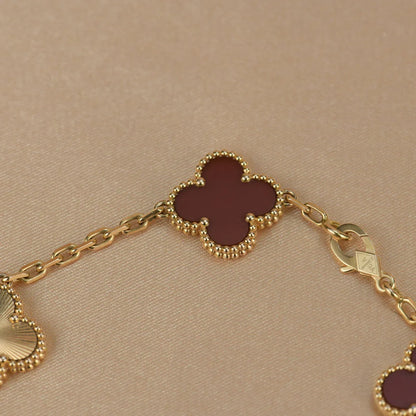 [CharmAmor] CLOVER 5 MOTIF RED CORNELIAN BRACELET COLLECTION