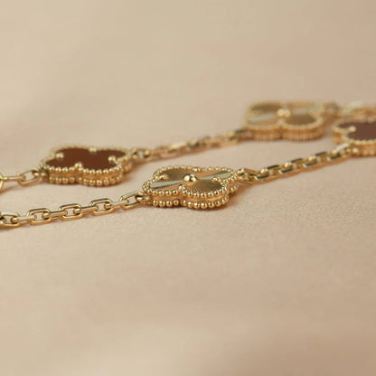 [CharmAmor] CLOVER 5 MOTIF RED CORNELIAN BRACELET COLLECTION