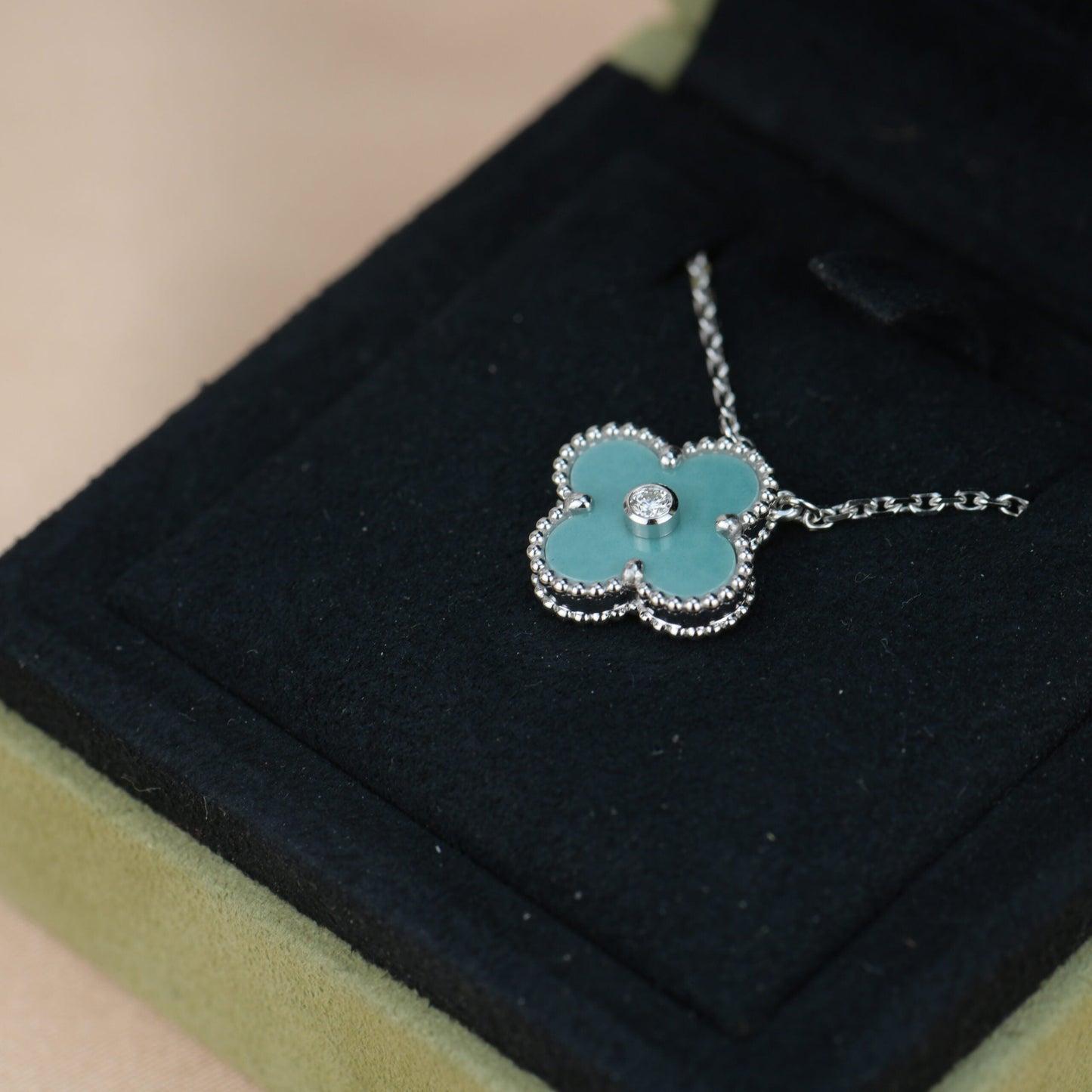 [CharmAmor]CLOVER 15MM DIAMOND SVRES PORCELAIN  NECKLACE SILVER