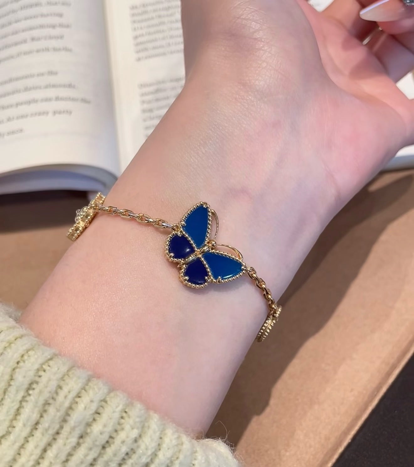 [CharmAmor]LUCKY SPRING BUTTERFLY 5 MOTIF BRACELET