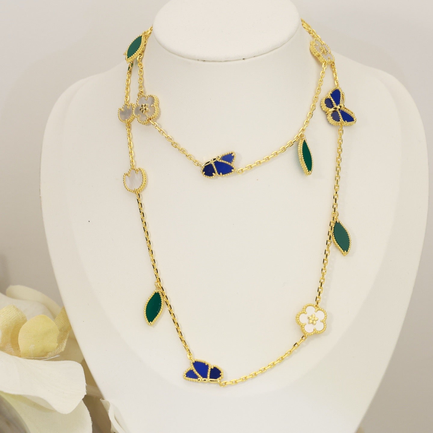 [CharmAmor]LUCKY SPRING BUTTERFLY 15 FLOWER NECKLACE