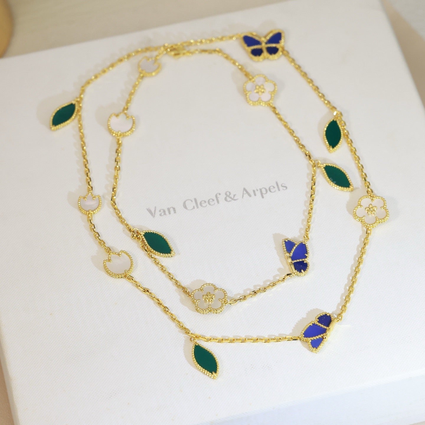 [CharmAmor]LUCKY SPRING BUTTERFLY 15 FLOWER NECKLACE