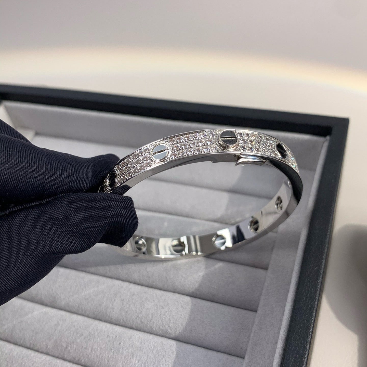 [CharmAmor]LOVE BRACELET 6.1MM DIAMOND-PAVED CERAMIC