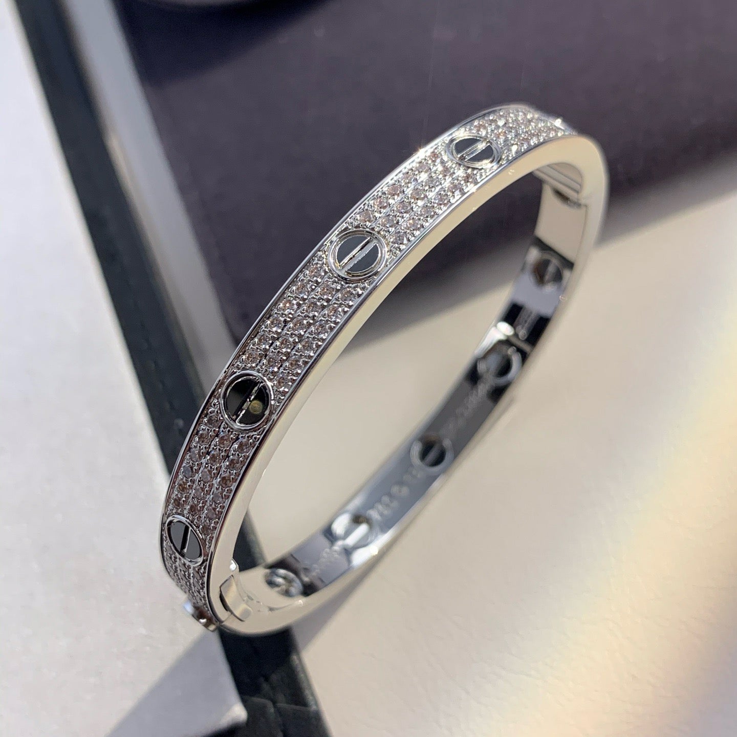 [CharmAmor]LOVE BRACELET 6.1MM DIAMOND-PAVED CERAMIC