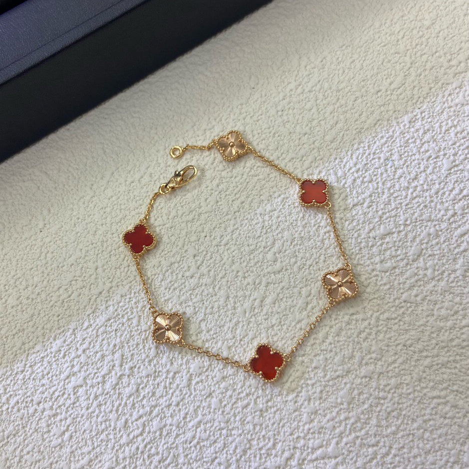 [CharmAmor]CLOVER 6 MOTIF RED AGATE LASER BRACELET