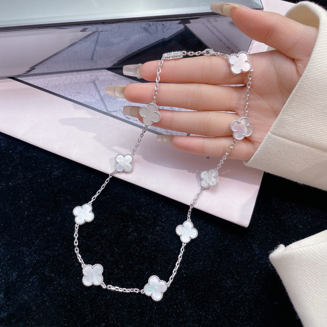 [CharmAmor]CLOVER 10 MOTIFS WHITE MOTHER OF PEARL NECKLACE