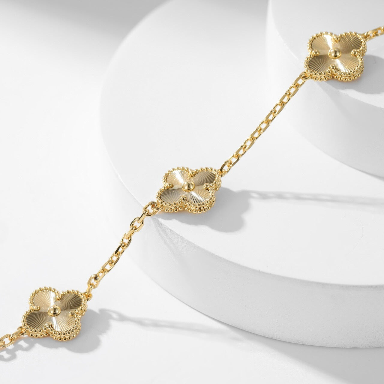 [CharmAmor]CLOVER 10 MOTIFS LASER NECKLACE