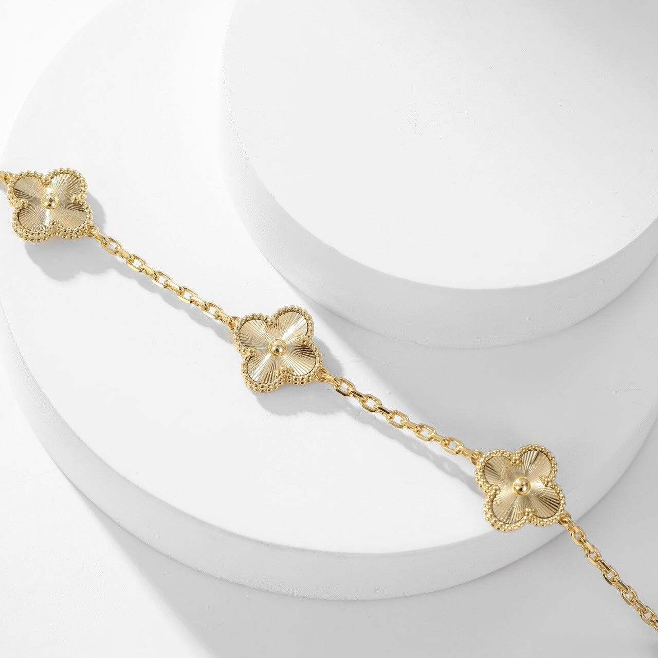 [CharmAmor]CLOVER 10 MOTIFS LASER NECKLACE