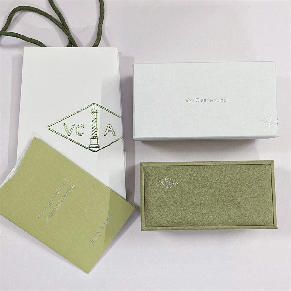 [CharmAmor]VA CLOVER BRACELET NECKLACE RING BOX GIFT BAG
