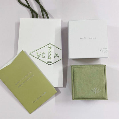 [CharmAmor]VA CLOVER BRACELET NECKLACE RING BOX GIFT BAG