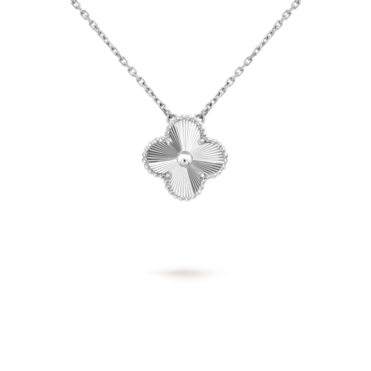 [CharmAmor]CLOVER 15MM LASER NECKLACE SILVER