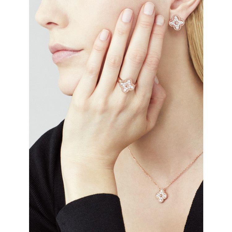 [CharmAmor]CLOVER 15MM DIAMOND SINGLE FLOWER NECKLACE