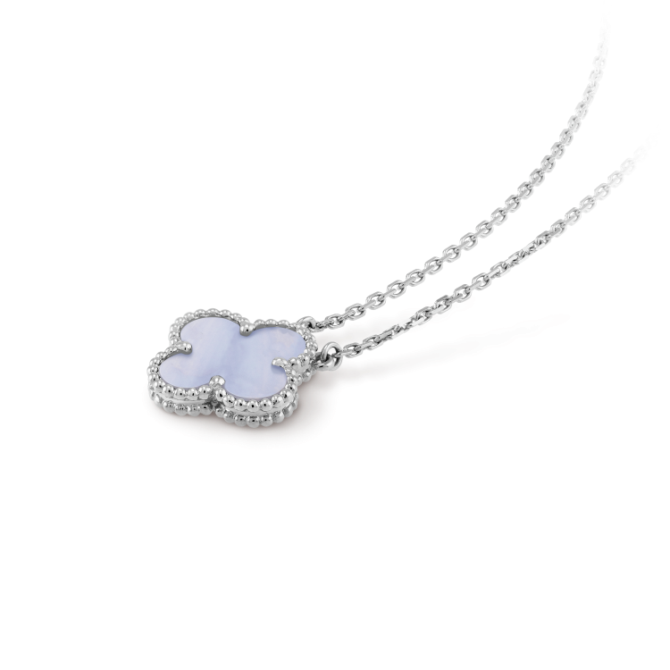 [CharmAmor]CLOVER 15MM BLUE CHALCEDONY NECKLACE SILVER