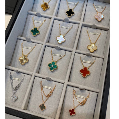 [CharmAmor]CLOVER 15MM BLACK ONYX SINGLE FLOWER NECKLACE