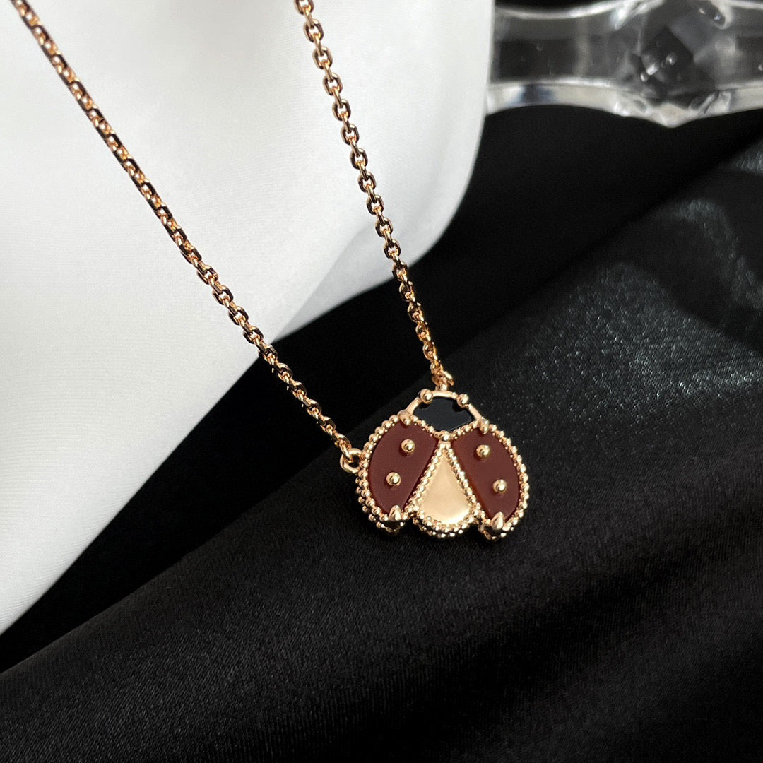 [CharmAmor]LUCKY  CARNELIANS LADYBUG NECKLACE